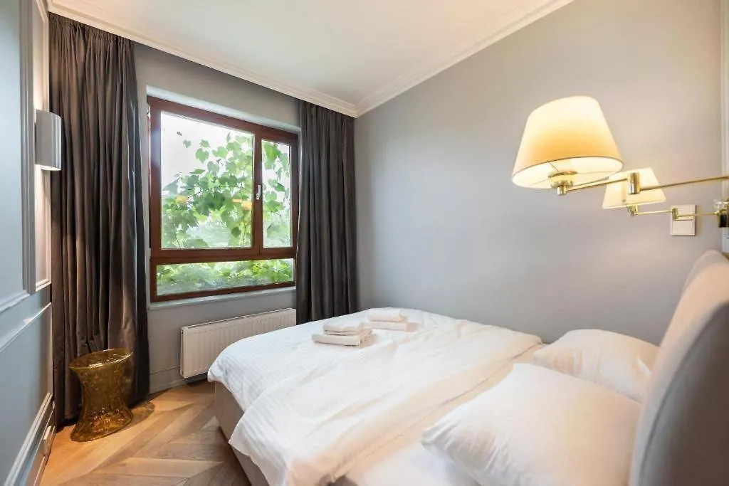 Luxury Garden Apartment ワルシャワ ポーランド